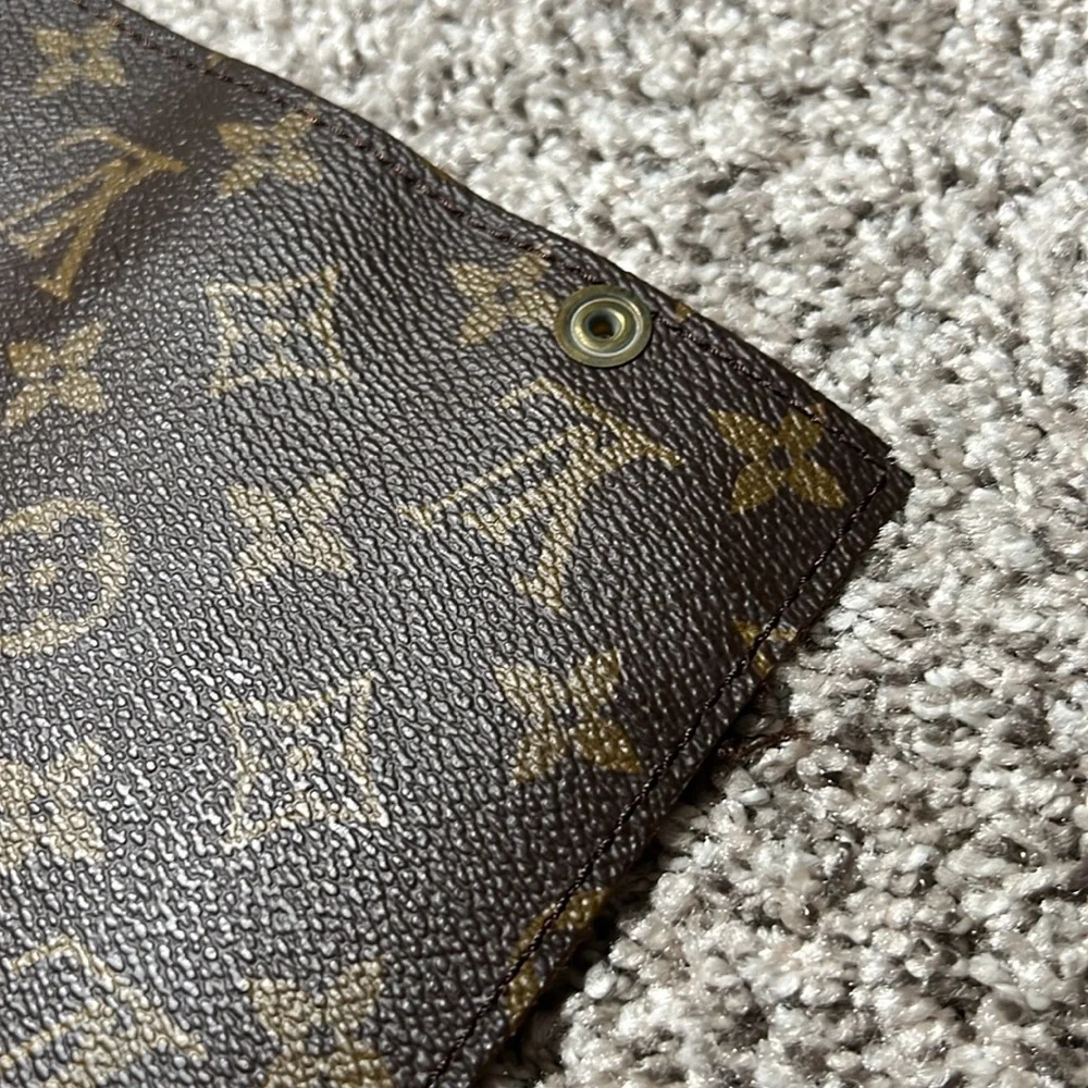 Louis Vuitton Randonnee pouch - Picture 6 of 11